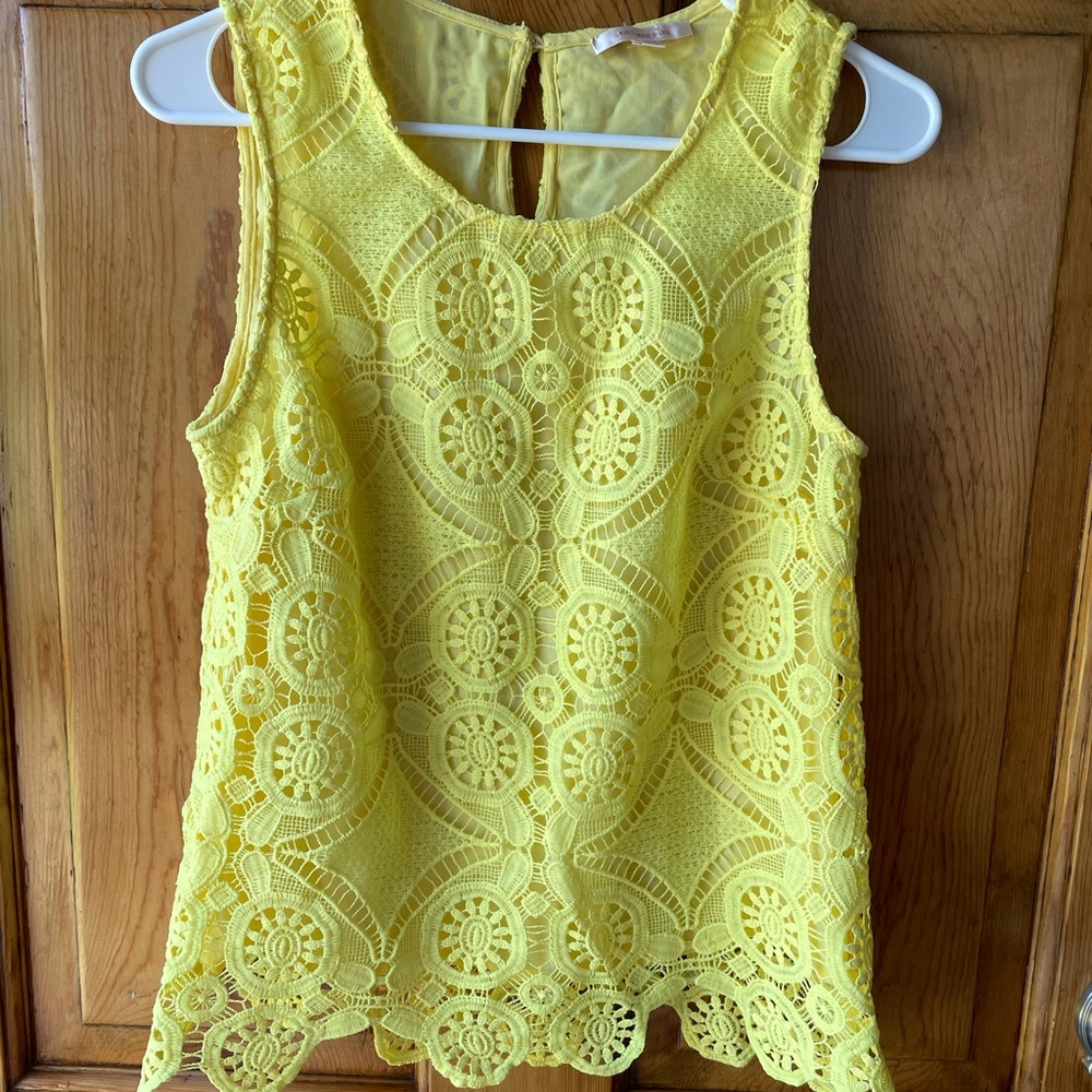Skies are blue yellow tank top